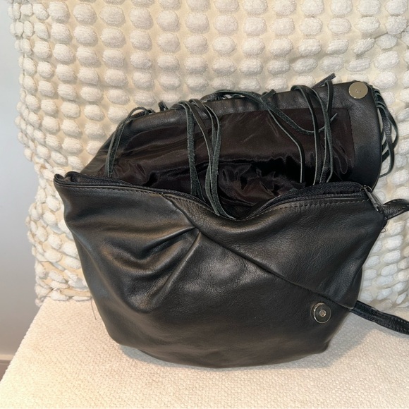 VINTAGE Harley Davidson Fringe Leather Crossbody - Picture 6 of 8